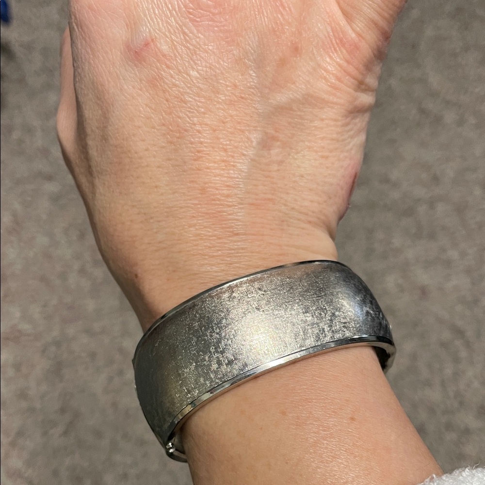 Vintage Sterling Silver Metallic Cuff Bracelet- like new
